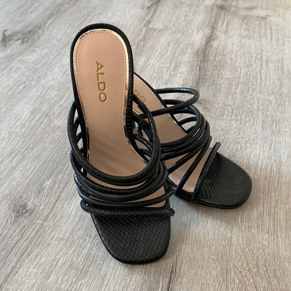 Like New Aldo Sandal Heels - Picture 1 of 7